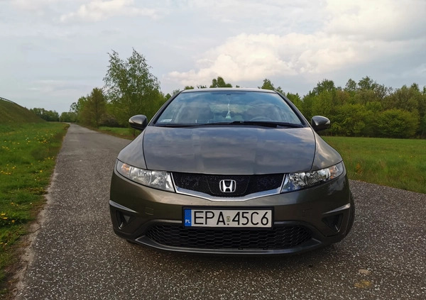 Honda Civic cena 25990 przebieg: 140000, rok produkcji 2009 z Krzanowice małe 154